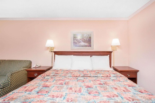 Knights Inn Augusta image 1